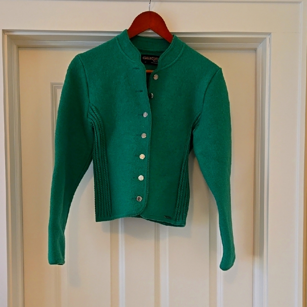 Green Geiger Women's Sweater, size 42